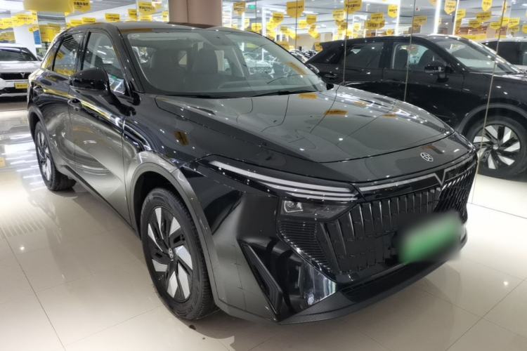 Used Venucia V DD-i 2023 60km iD Version Front Right 45 Deg