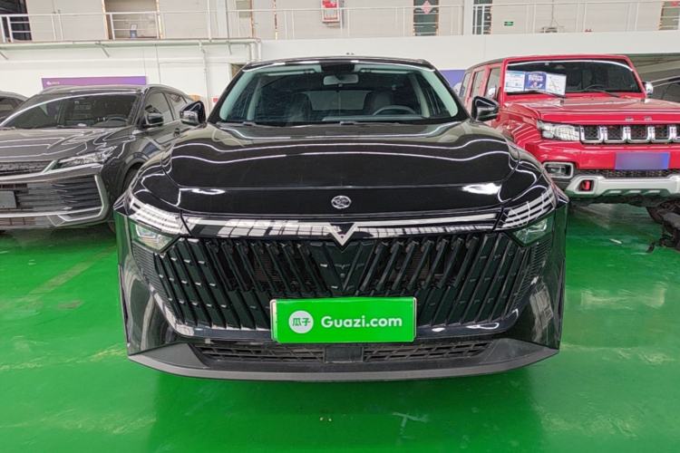 Used Venucia V DD-i 2023 110 km iE Version Front