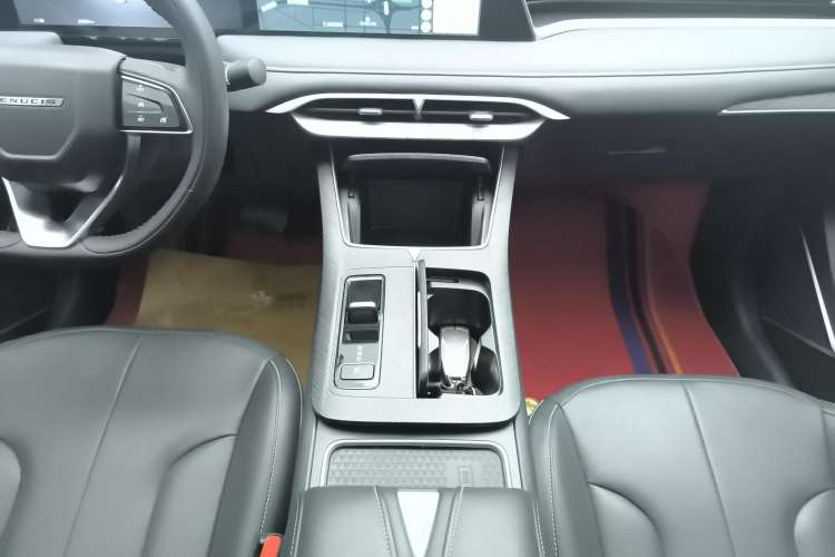 Used Venucia V DD-i 2023 110 km iE Version Gear Lever