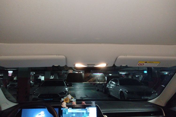 Used Venucia V DD-i 2023 110 km iE Version Headliner