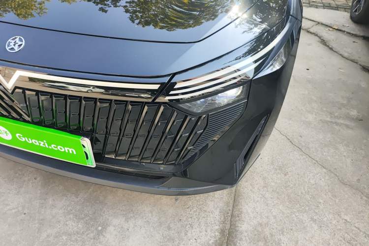 Used Venucia V DD-i 2023 60km iD Version Left Front Headlight