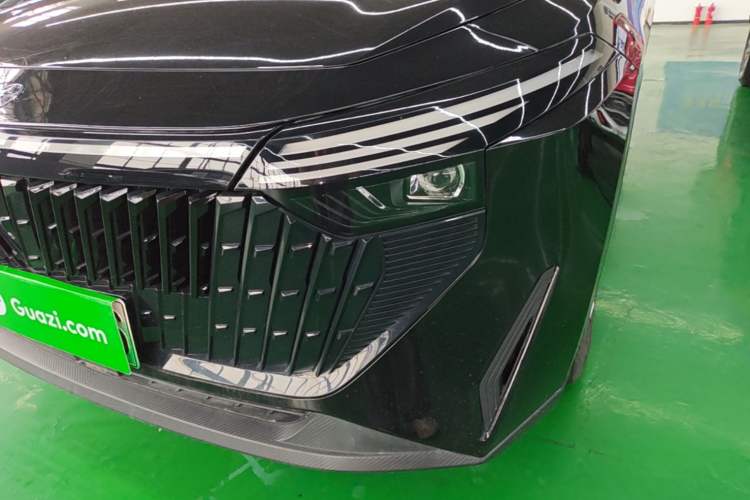 Used Venucia V DD-i 2023 110 km iE Version Left Front Headlight