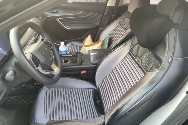 Used Venucia V DD-i 2023 60km iD Version Left Front Seat