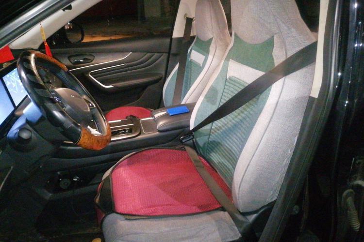 Used Venucia V DD-i 2023 110 km iE Version Left Front Seat