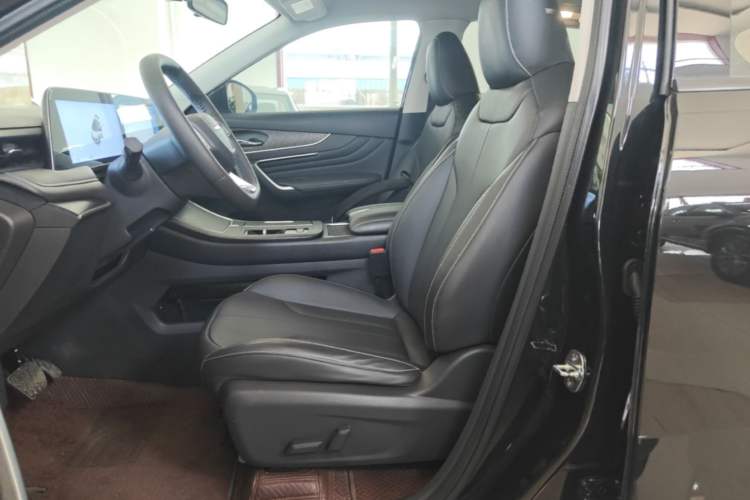 Used Venucia V DD-i 2023 60km iD Version Left Front Seat