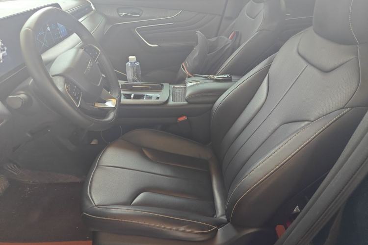 Used Venucia V DD-i 2023 110 km iE Version Left Front Seat