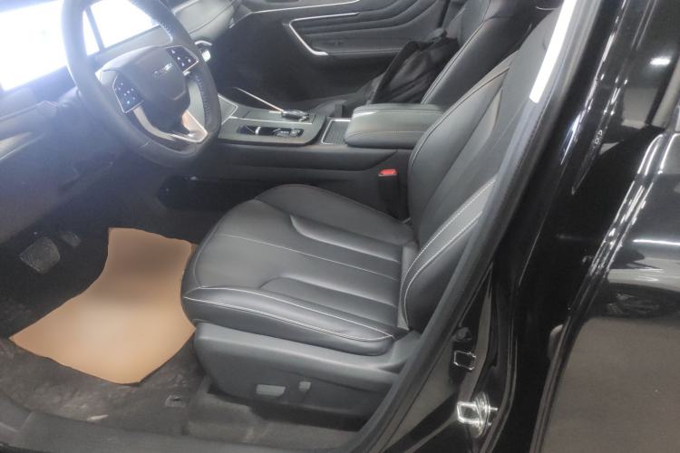 Used Venucia V DD-i 2023 110 km iE Version Left Front Seat