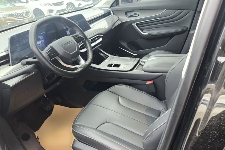 Used Venucia V DD-i 2023 110 km iE Version Left Front Seat