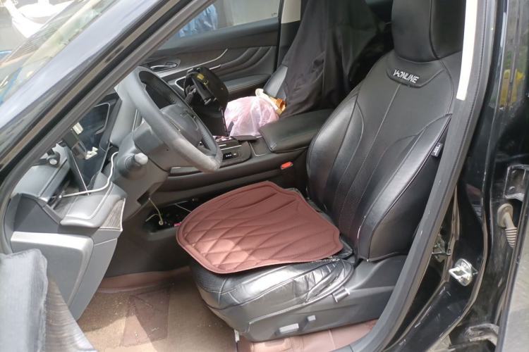 Used Venucia V DD-i 2023 110 km iE Version Left Front Seat