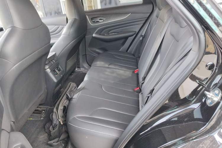 Used Venucia V DD-i 2023 60km iD Version Left Rear Seat