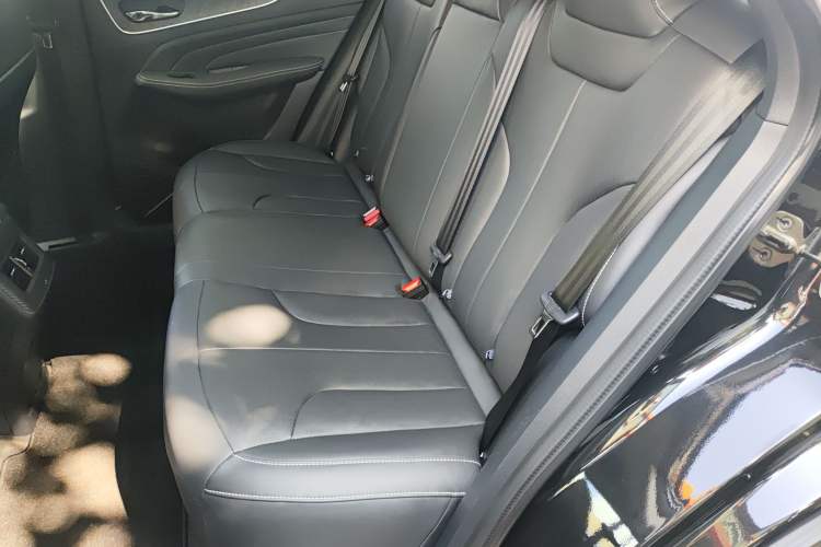 Used Venucia V DD-i 2023 60km iD Version Left Rear Seat
