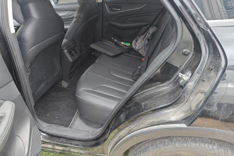 Used Venucia V DD-i 2023 110 km iE Version Left Rear Seat