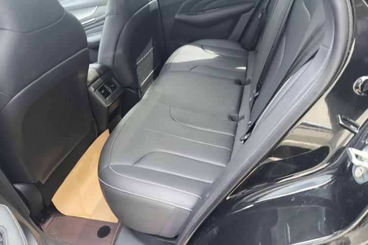 Used Venucia V DD-i 2023 110 km iE Version Left Rear Seat