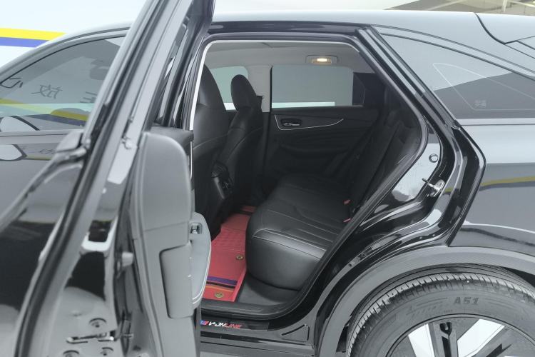 Used Venucia V DD-i 2023 110 km iE Version Left Rear Seat