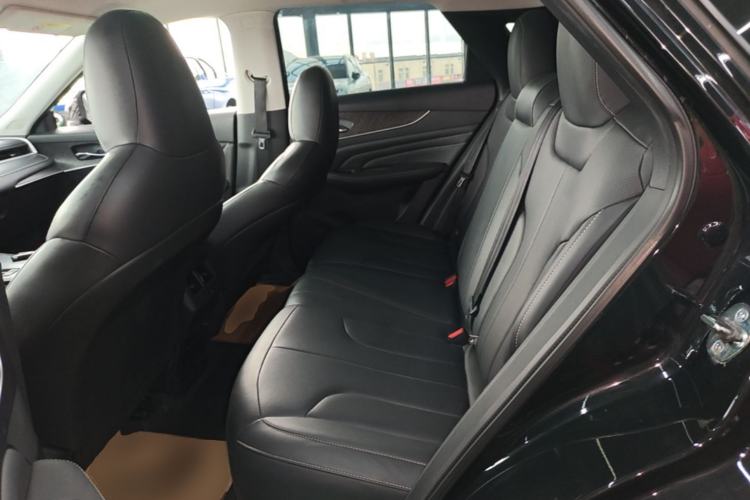 Used Venucia V DD-i 2023 110 km iE Version Left Rear Seat
