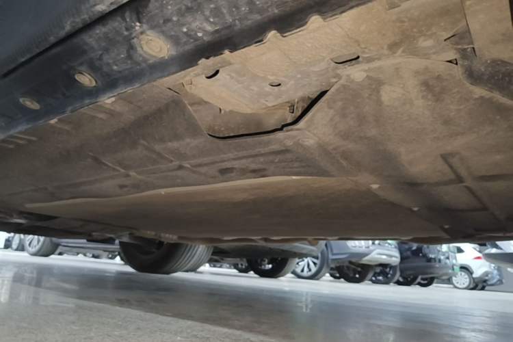 Used Venucia V DD-i 2023 110 km iE Version Left Side Sill