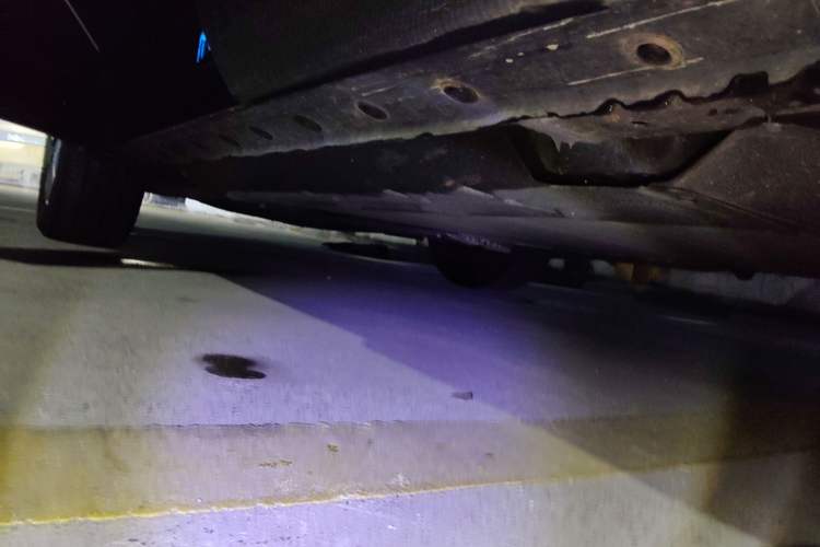 Used Venucia V DD-i 2023 110km iT Version Left Side Sill