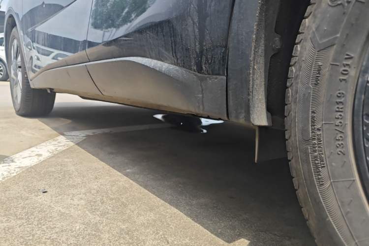 Used Venucia V DD-i 2023 110 km iE Version Left Side Sill
