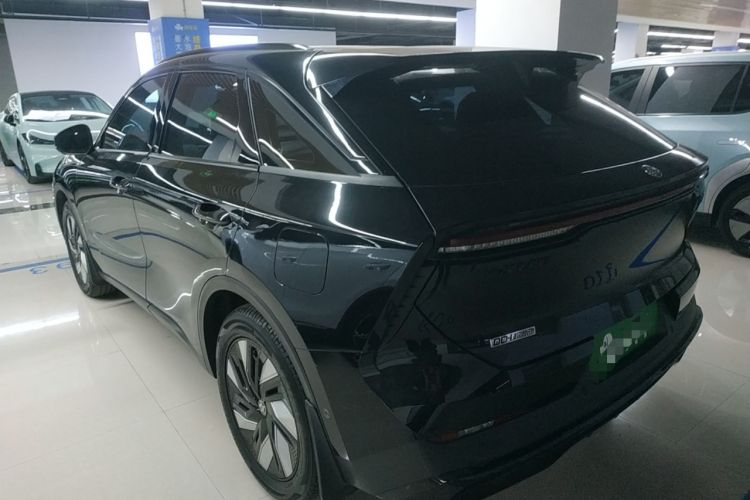 Used Venucia V DD-i 2023 110km iT Version Rear Left 45 Deg