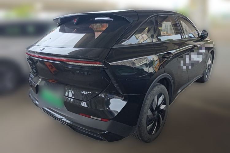 Used Venucia V DD-i 2023 110 km iE Version Rear Right 45 Deg