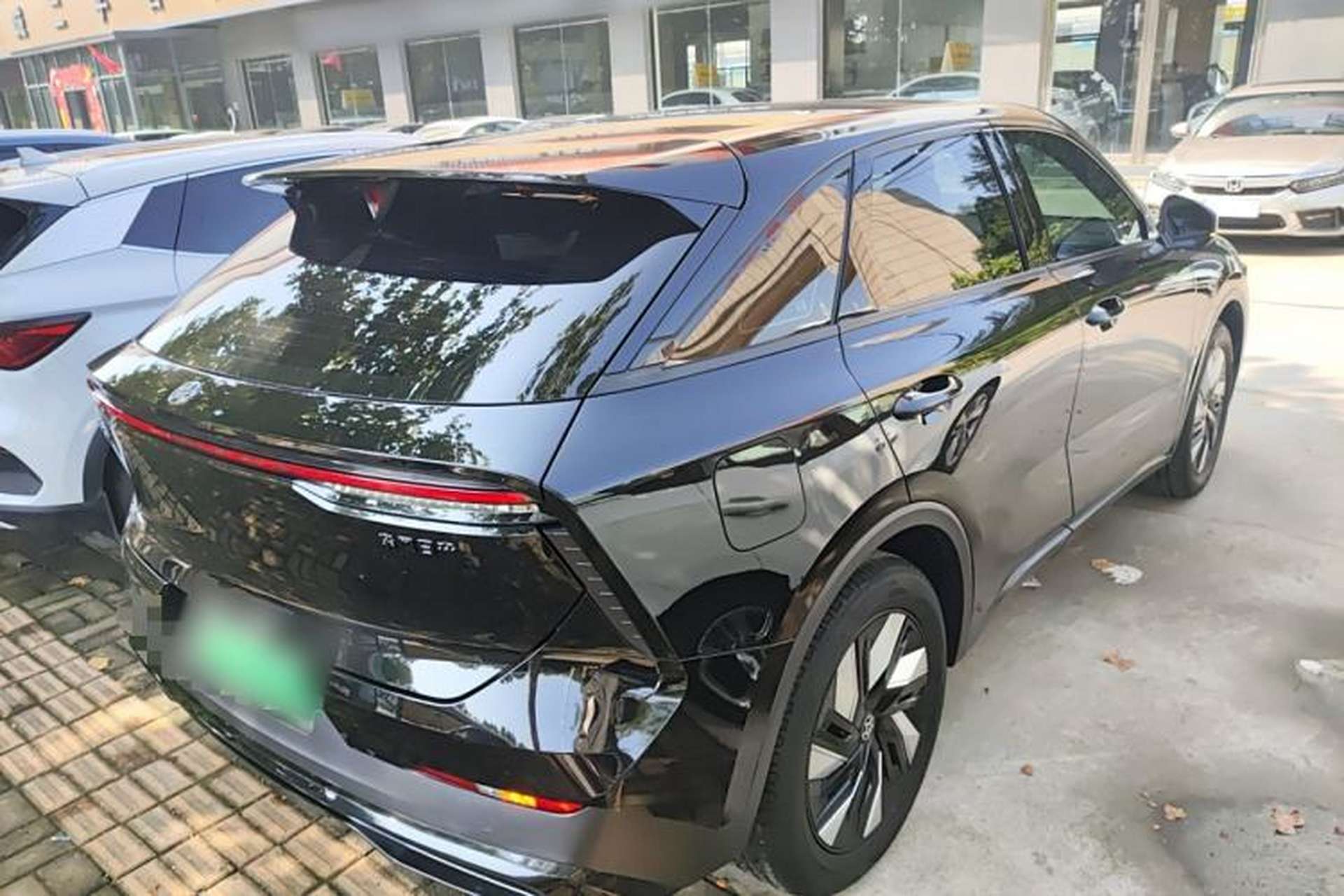 Used Venucia V DD-i 2023 60km iD Version Rear Right 45 Deg