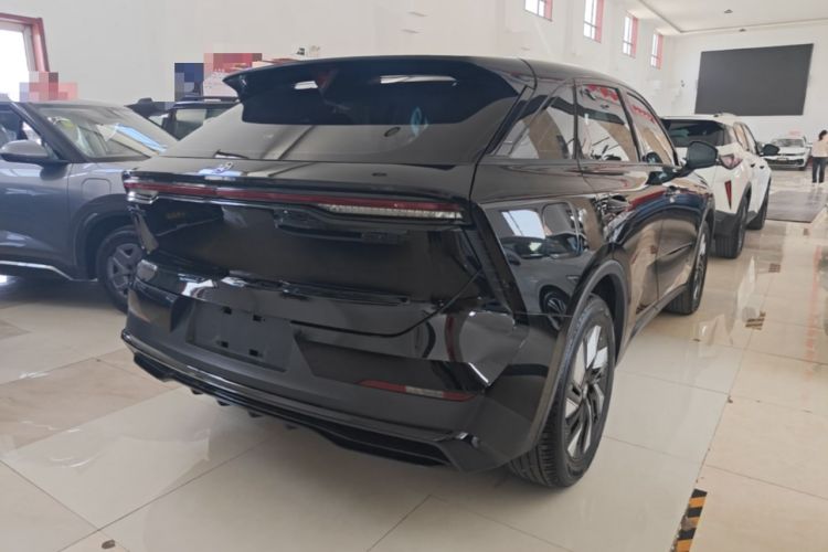 Used Venucia V DD-i 2023 60km iD Version Rear Right 45 Deg
