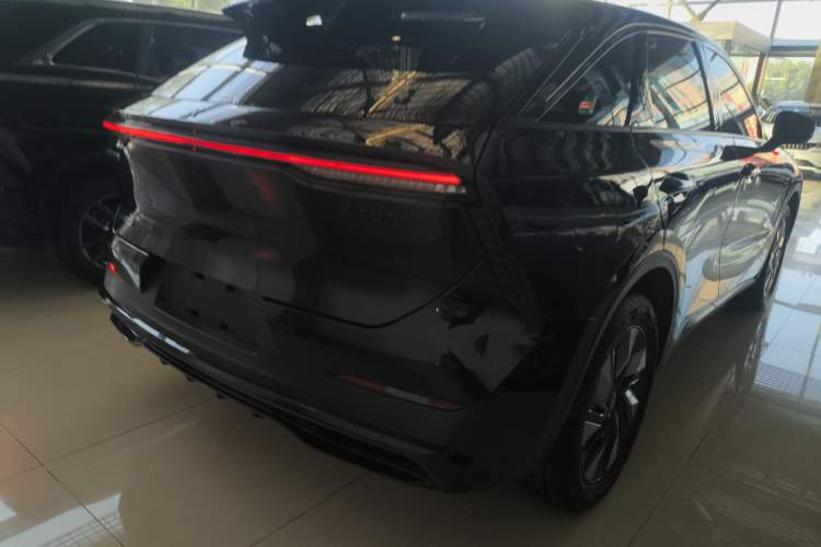 Used Venucia V DD-i 2023 60km iD Version Rear Right 45 Deg