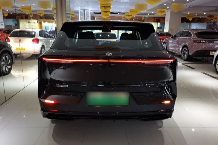 Used Venucia V DD-i 2023 60km iD Version Rear