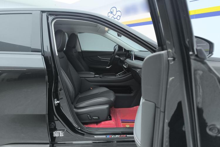 Used Venucia V DD-i 2023 110 km iE Version Right Front Seat
