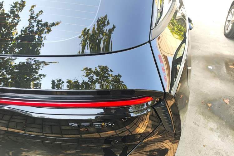 Used Venucia V DD-i 2023 60km iD Version Right Rear Taillight