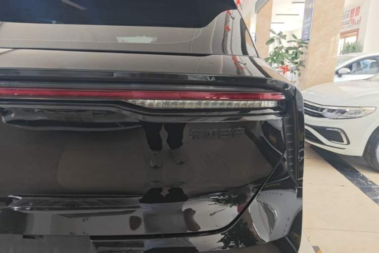 Used Venucia V DD-i 2023 60km iD Version Right Rear Taillight