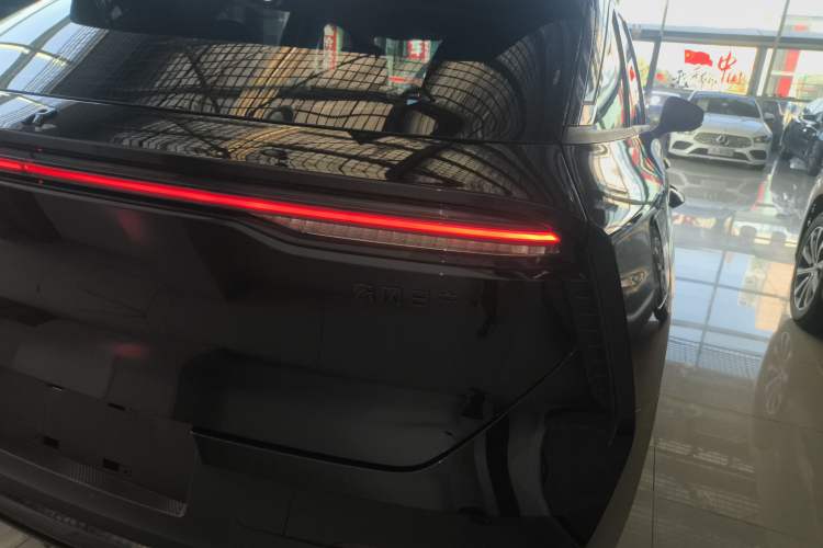 Used Venucia V DD-i 2023 60km iD Version Right Rear Taillight