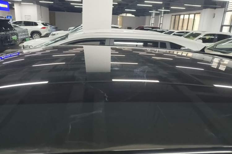 Used Venucia V DD-i 2023 110 km iE Version Roof
