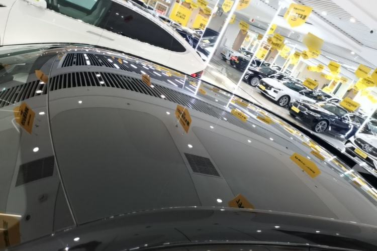 Used Venucia V DD-i 2023 60km iD Version Roof