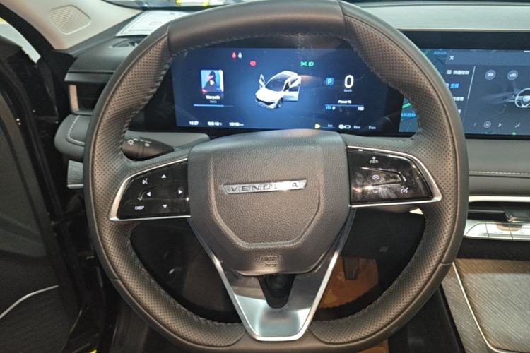 Used Venucia V DD-i 2023 110 km iE Version Steering Wheel