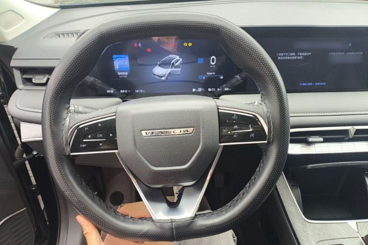 Used Venucia V DD-i 2023 110 km iE Version Steering Wheel
