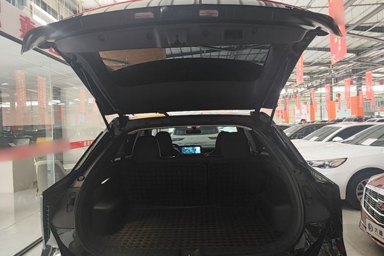 Used Venucia V DD-i 2023 110 km iE Version Trunk