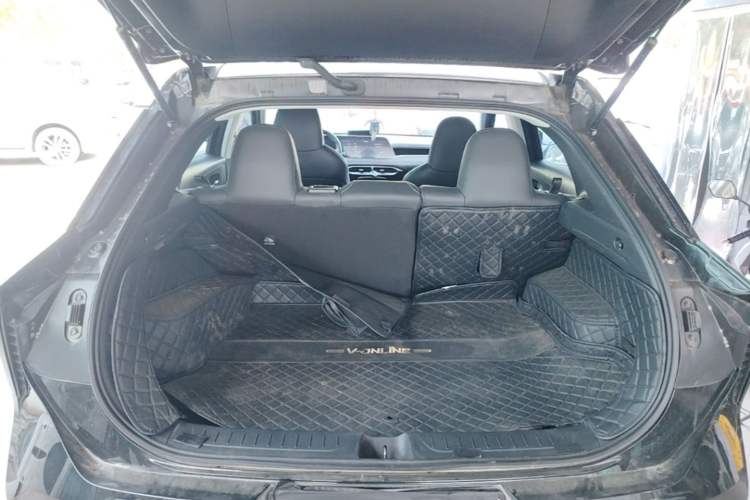 Used Venucia V DD-i 2023 60km iD Version Trunk