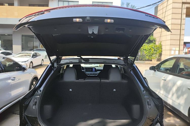 Used Venucia V DD-i 2023 60km iD Version Trunk