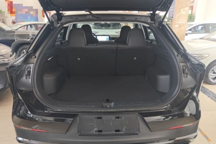 Used Venucia V DD-i 2023 60km iD Version Trunk