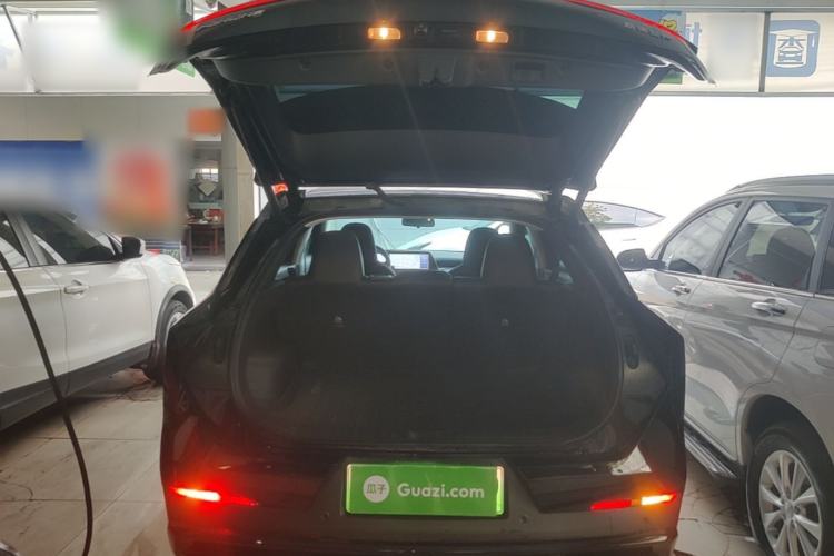 Used Venucia V DD-i 2023 110km iT Version Trunk