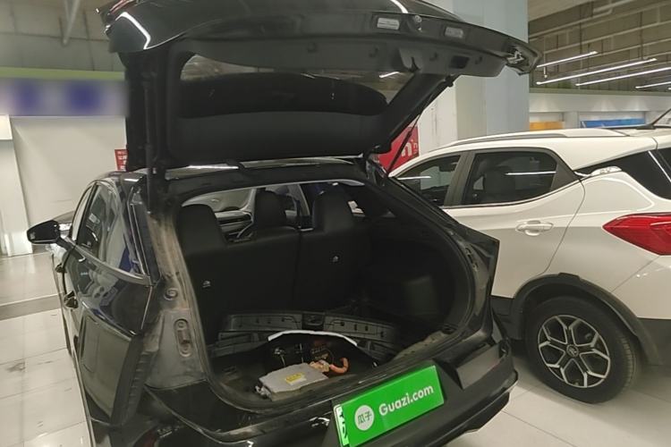 Used Venucia V DD-i 2023 110 km iE Version Trunk
