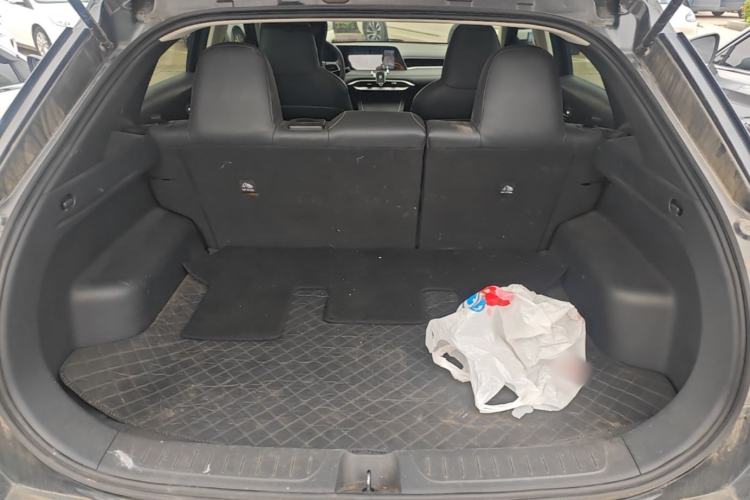 Used Venucia V DD-i 2023 110 km iE Version Trunk