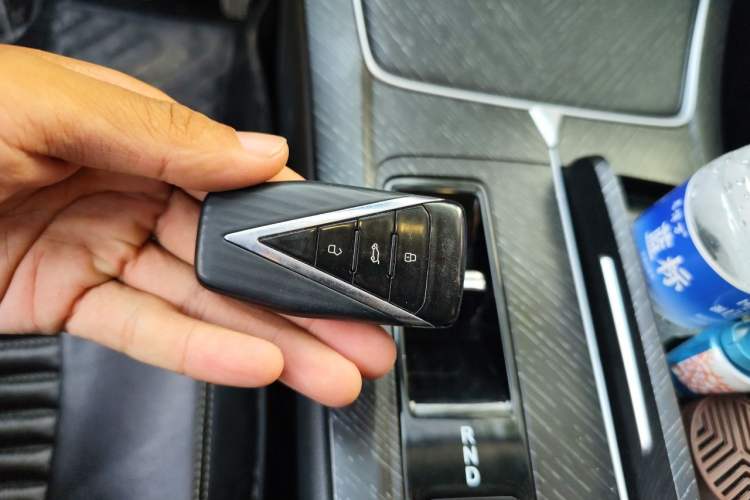 Used Venucia V DD-i 2023 60km iD Version Vehicle Key