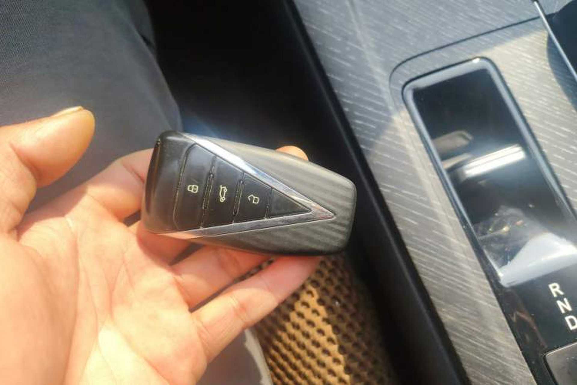 Used Venucia V DD-i 2023 110 km iE Version Vehicle Key