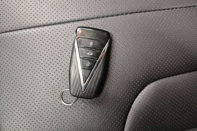 Used Venucia V DD-i 2023 110 km iE Version Vehicle Key