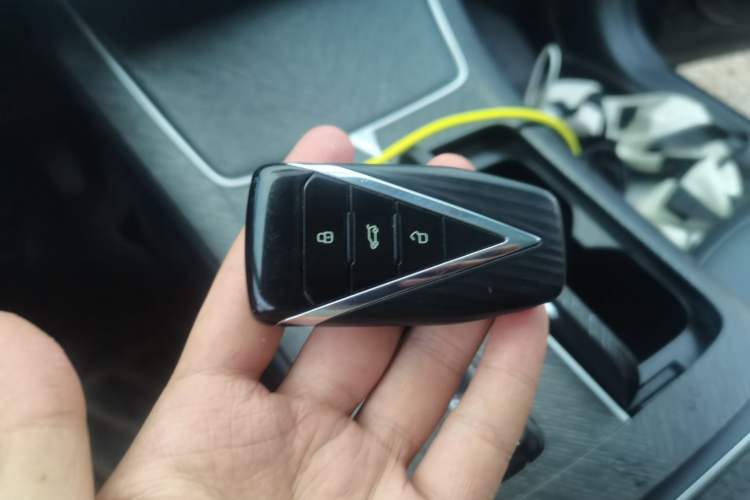 Used Venucia V DD-i 2023 60km iD Version Vehicle Key