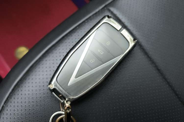 Used Venucia V DD-i 2023 110 km iE Version Vehicle Key