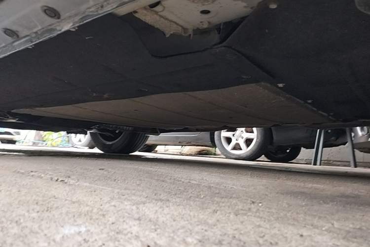 Used Venucia V DD-i 2023 110 km iE Version Left Side Sill