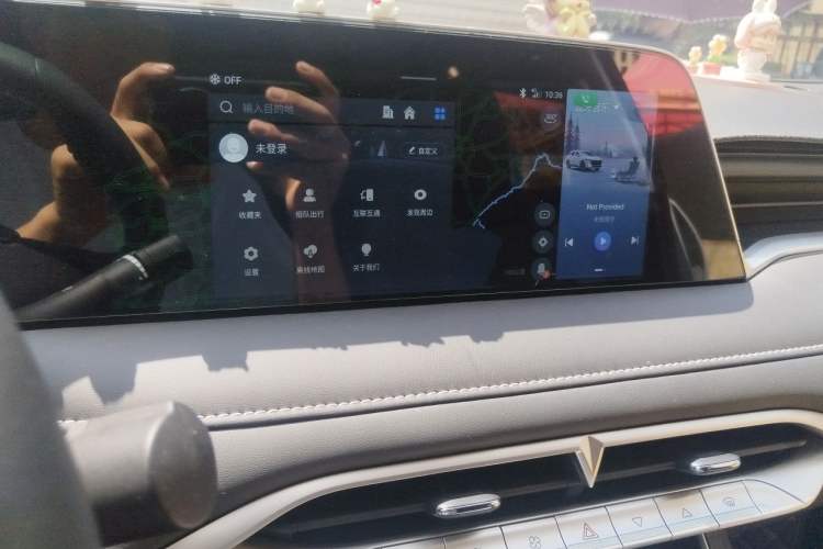 Used Venucia V DD-i 2023 60km iD Version Audio And AC Panel